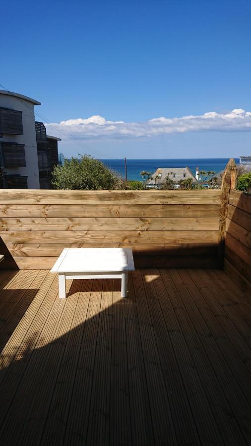 Surf Lookout - King Size En-Suite With Sea Views New Quay Exteriér fotografie